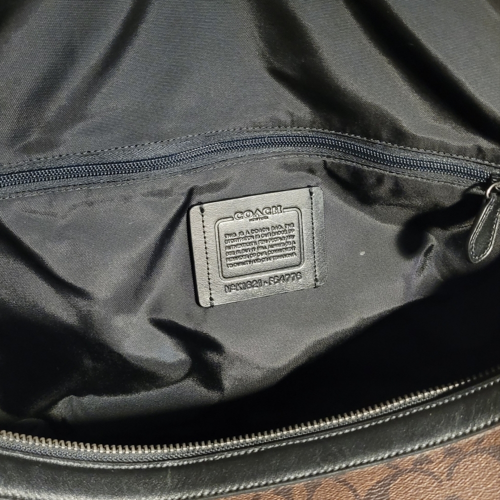 ⛔️SOLD!⛔️COACH Unisex Voyager Bag In Signature Canvas Duffle Bag VG Pre-loved - Picture 13 of 16